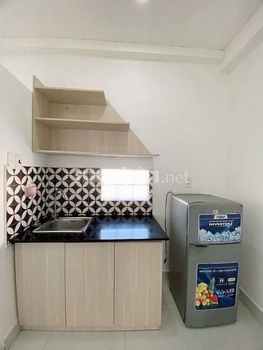 Phòng 20m2-4,5tr cửa sổ, kệ bếp, full nội thất, có thang máy, 24/24 