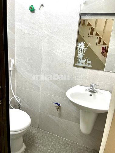 Cho thuê cả nhà 3 tầng +1 xép, Số 12(37B cũ) Vân Hồ 3, Q.Hai Bà Trưng