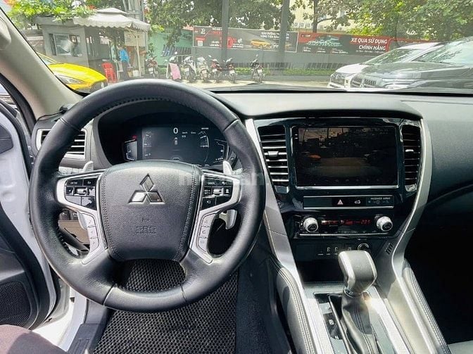 MITSUBISHI PAJERO SPORT 4X4 BẢN FULL  -  XE CÔNG TY THANH LÝ 09453