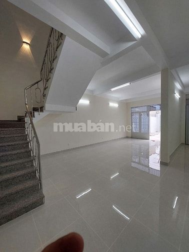 Cho thuê nhà nguyên căn 35 Lê Thị Kim, Xuân Thới Sơn, XD 300m2