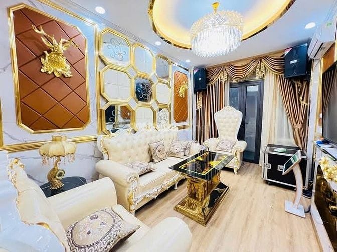 Nhà Đẹp Phố VIP Đặng Tiến Đông, Đống Đa 44m, 5 tầng, giá 10.5 tỷ.