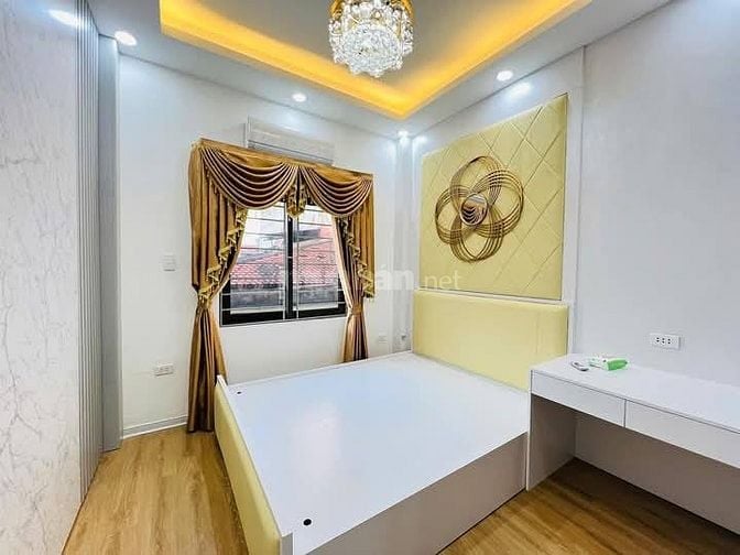 Nhà Đẹp Phố VIP Đặng Tiến Đông, Đống Đa 44m, 5 tầng, giá 10.5 tỷ.