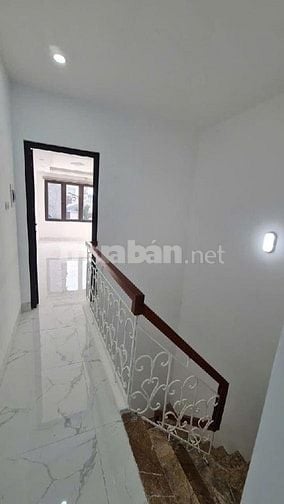 Bán nhà trung tâm quận Hai Bà Trưng, mặt ngõ to, kinh doanh,28m, 5x tỷ