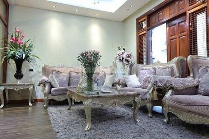 Cần cho thuê tòa nhà 5 tầng diện tích 1 tầng 90 m2, 4 phòng ngủ, 