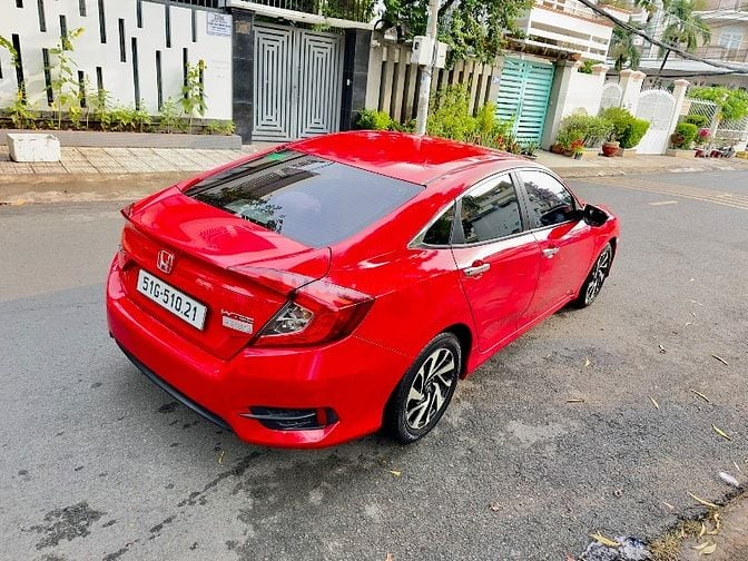 Honda Civic 1.8E Vin 2018 màu đỏ xe cực đẹp 