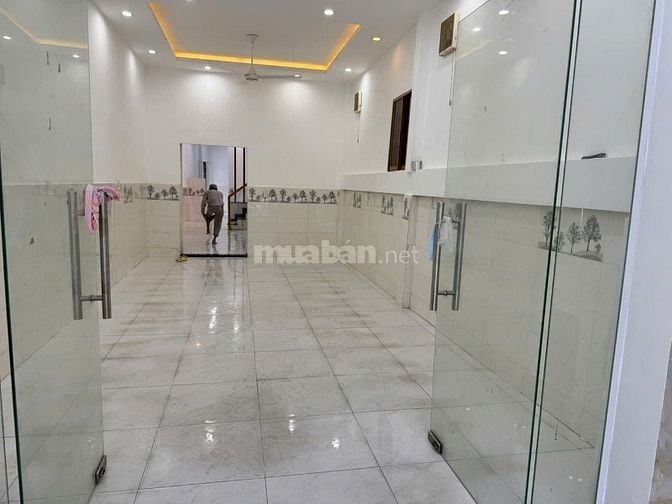 Cho thuê nhà hẻm 6m Hậu Giang P.11 Quận 6 giá 16 triệu – 125m2 