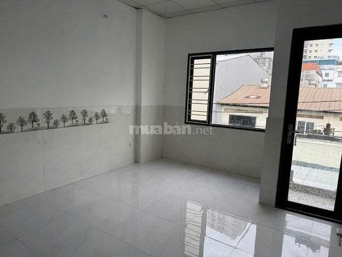 Cho thuê nhà hẻm 6m Hậu Giang P.11 Quận 6 giá 16 triệu – 125m2 