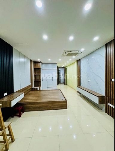 Bán nhà mặt phố Phạm Hồng Thái, DT 55 m2 x 7 tầng thang máy thông sàn 