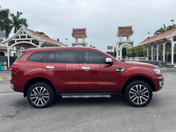 CHỈ 820TR SỞ HỮU NGAY XE FORD EVEREST TITANIUM 2019 – 1 CHỦ