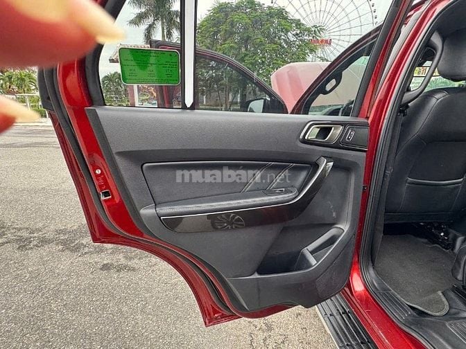 CHỈ 820TR SỞ HỮU NGAY XE FORD EVEREST TITANIUM 2019 – 1 CHỦ