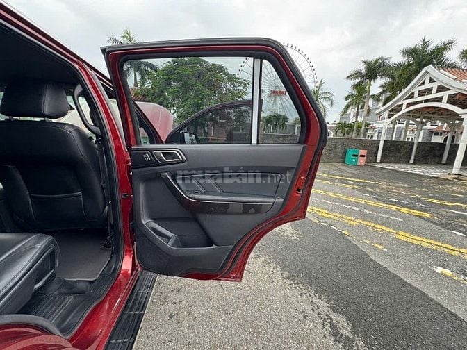 CHỈ 820TR SỞ HỮU NGAY XE FORD EVEREST TITANIUM 2019 – 1 CHỦ