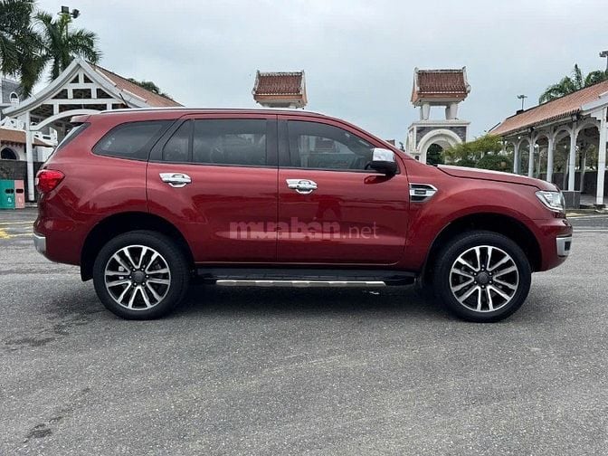 CHỈ 820TR SỞ HỮU NGAY XE FORD EVEREST TITANIUM 2019 – 1 CHỦ