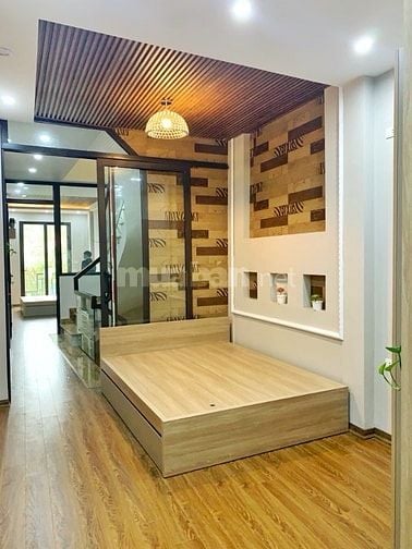 BÁN NHÀ NGUYỄN VĂN CỪ – NGỌC LÂM – Ô TÔ 7 CHỖ – 2 THOÁNG VĨNH VIỄN