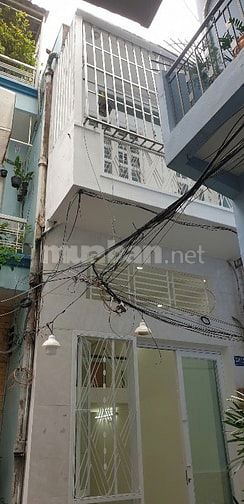 Bán nhà hẻm Nguyễn Thị Minh Khai, Phường 6, Quận 3, 3,6x11m