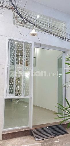 Bán nhà hẻm Nguyễn Thị Minh Khai, Phường 6, Quận 3, 3,6x11m