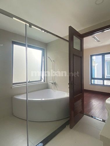 Cho thuê Villas Bason - Lê Thánh Tôn - Bến Nghé - Quận 1,Thang Máy