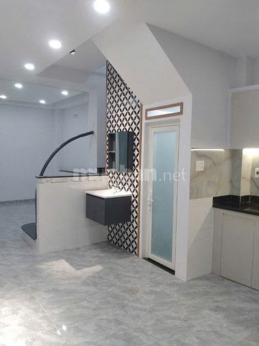 Bán nhà hẻm 4m Lê Hồng Phong P.3 Quận 5 giá 4,6 tỷ - 29,4m².