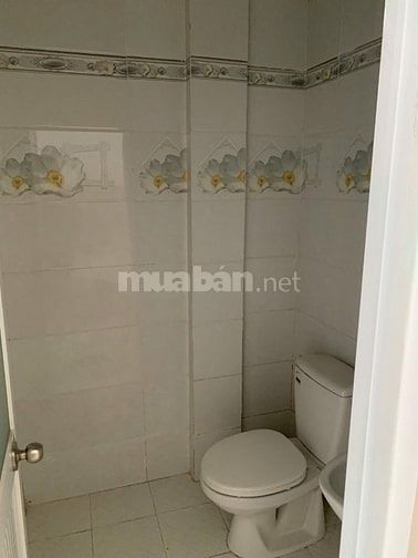 Cho thuê nhà MT Cao Đạt P.1 Quận 5 giá 23 triệu – 30m2 