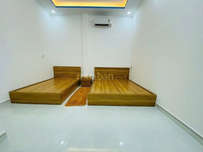 Nhà đẹp mới 5,5m x15m 3pn 2wc vào ở ngay