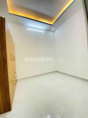 Nhà đẹp mới 5,5m x15m 3pn 2wc vào ở ngay