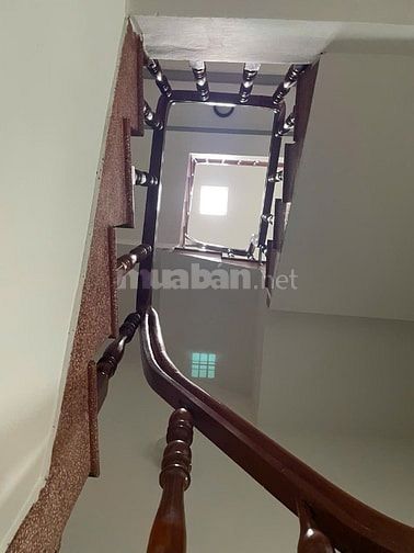 Cho thuê nhà riêng 190 Lò Siêu, 25 triệu/m2, 244m2, 4PN, 6WC