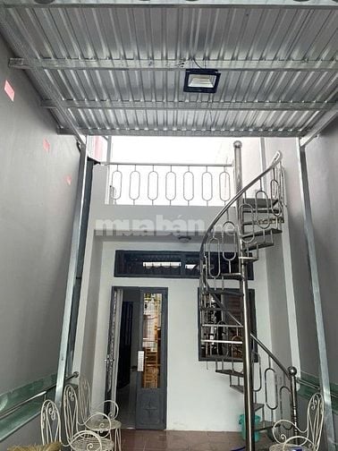 Cho thuê nhà riêng 190 Lò Siêu, 25 triệu/m2, 244m2, 4PN, 6WC