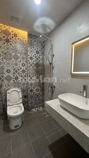 Bán nhà khung bê tông mới xây 6 tầng, diện tích 41 m2, 