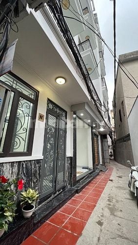 Bán nhà khung bê tông mới xây 6 tầng, diện tích 41 m2, 