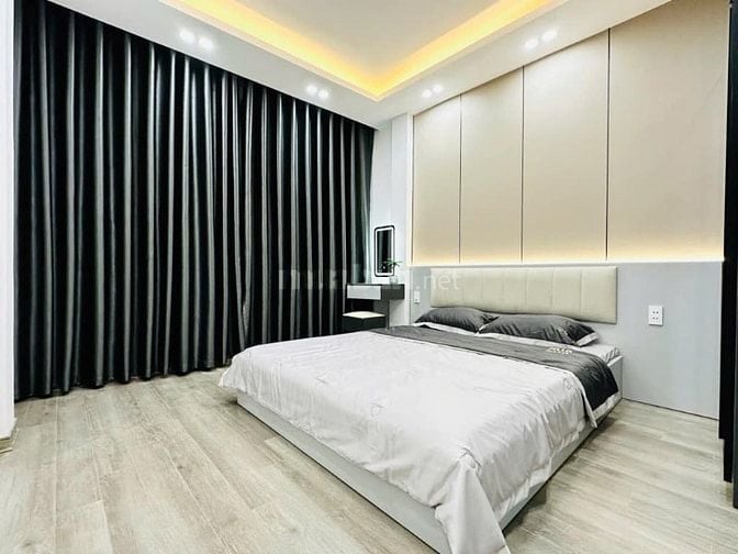 Bán Nhà Phố hồ tùng mậu, cầu giấy 90m2 6 tầng thang máy, 8.2 tỷ