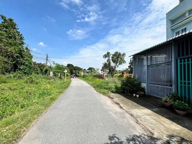 HÀNG NGỘP TÂN PHÚ TRUNG MT ĐƯỜNG NHỰA 5X21 SHR THÍCH HỢP ĐẦU TƯ