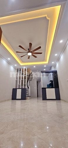 Bán Nhà Chính Chủ Số 24 Ngõ 91 Hoàng Mai 36m 5Tầng Mới Sổ đỏ không QH.