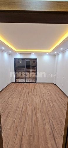 Bán Nhà Trương Định Hoàng Mai 36m 5 tầng Mới Không Quy Hoạch 6 tỷ 789