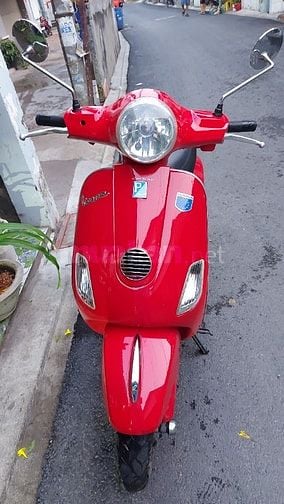 Bán Vespa LX 125ie đỏ zin biển số tp đẹp