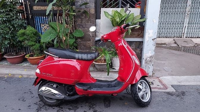 Bán Vespa LX 125ie đỏ zin biển số tp đẹp