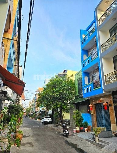 Nhà 2 Mặt Tiền Hẻm Nhựa 10m Thông Giá 8,6 Tỷ Thương Lượng 