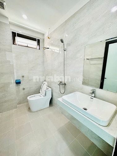 🏡 BÁN NHÀ ĐẸP – SỐNG YÊN TĨNH, TIỆN ÍCH NGẬP TRÀN GẦN TRUNG TÂM!