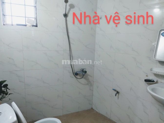 Căn hộ mới 45m2,giá 4,5 triệu có 2 phòng, có nóng lạnh, nhà vệ sinh kk