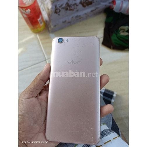 Cần bán nhanh điện thoại hiệu oppo A57 và vivo 71A giá 400.000 vnđ