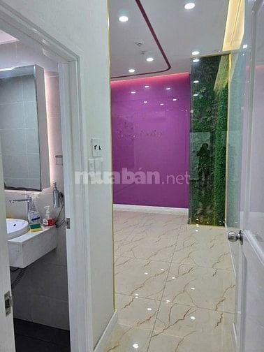 Cho thuê nhà mặt tiền đường 3 Tháng 2, Phường 11, Quận 10, 279m2