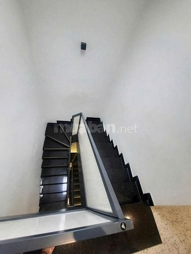 Bán nhanh nhà ĐẸP MTKD Tên Lửa đoạn đông đúc - 4x20m 4 tầng