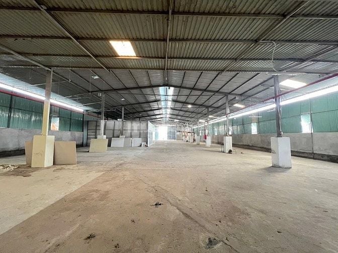 Cho thuê kho xưởng 3200m2, phường Tăng Nhơn Phú B, Quận 9, TP. Thủ Đức