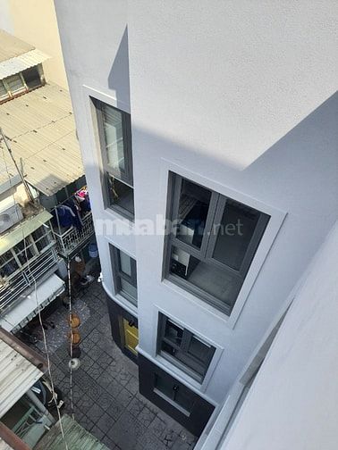 Nhà Hẻm 67m² Q1 với 8 CH Cho Thuê – Đầu Tư Sinh Lời, Thu Nhập 40 Triệu