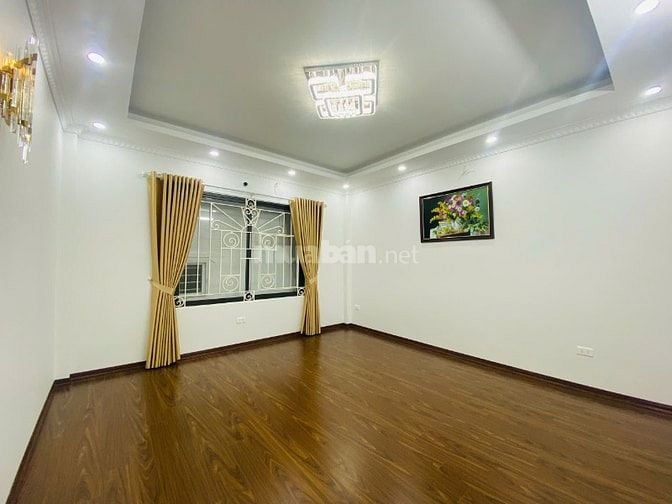 Bán nhà Nguyễn Khánh Toàn-Cầu Giấy 55m2x5t thang máy, giá 12.8 tỷ