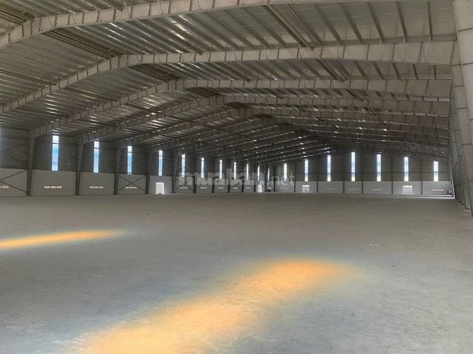 Cho thuê 3 kho xưởng KCN Đức Hòa, Long An, khuôn viên:  10.000m2