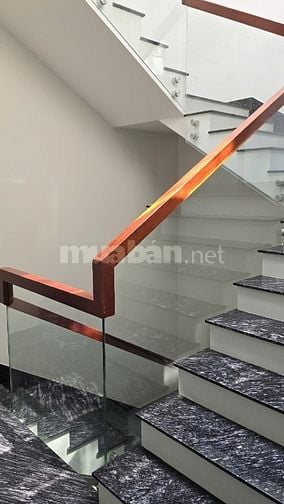 NHÀ ĐẸP HIỆN ĐẠI KHU AO SEN 5x20m - Trệt 3 lầu AEON VÀI BƯỚC