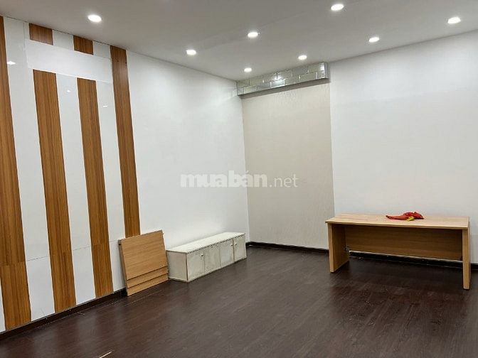 Cho thuê nhà mặt tiền 396 Nguyễn Thị Minh Khai | 120m2 | 55tr /tháng