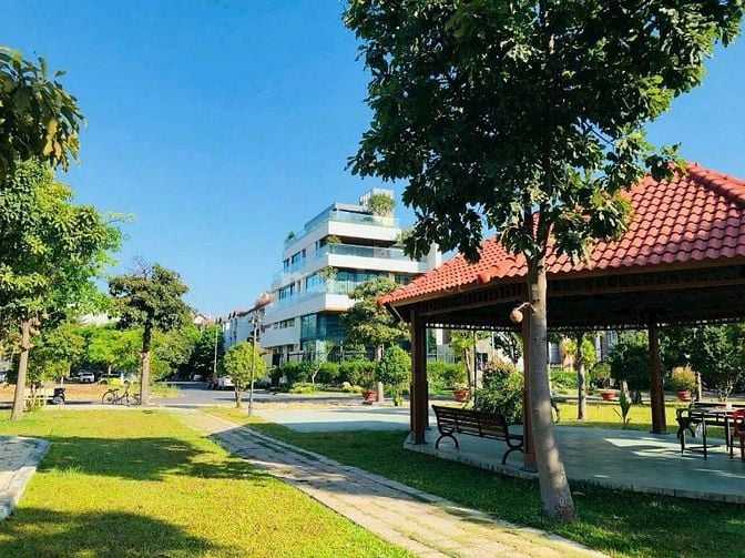 Bán Biệt thự 165m2 khu Compound Sông Trần Não Q2 view công viên 39 tỷ 