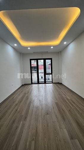 Bán nhà khung bê tông mới xây 6 tầng, diện tích 41 m2, 