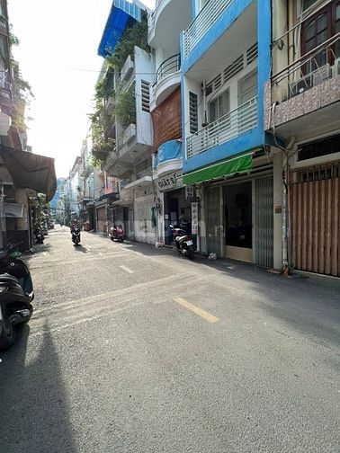 Cho thuê mặt tiền đường số 4, Cx Đô Thành, Q3, Dtsd: 66m2, trệt 1 lầu