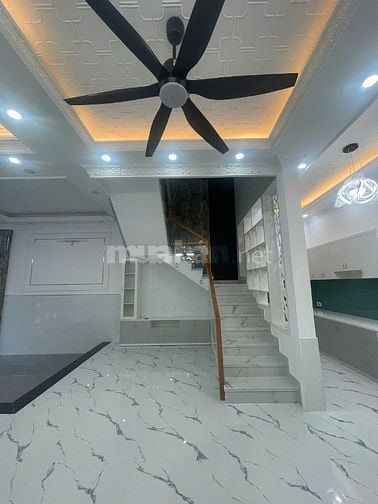 Bán Nhà Đường Lê Văn Lương 2 Lầu Sân Thượng 6,4 x 13 đường 7m Tiện KD